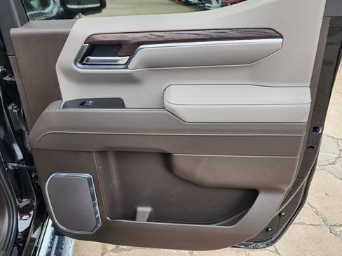 New 2026 GMC Sierra 1500 SLT w/ SLT Premium Plus Package image 40