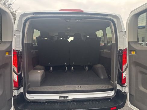 Used 2022 Ford Transit 350 XLT image 24