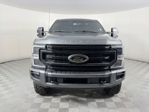 Used 2022 Ford F250 Platinum w/ Tremor Off-Road Package AWD/4WD image 2