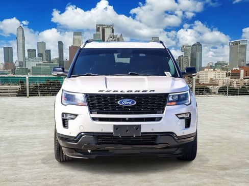 Used 2019 Ford Explorer Sport w/ Equipment Group 401A AWD/4WD image 2