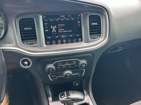 Used 2019 Dodge Charger R/T w/ Navigation & Travel Group RWD image 4