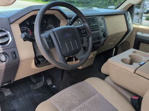 Used 2011 Ford F250 XLT w/ XLT Interior Pkg AWD/4WD image 10