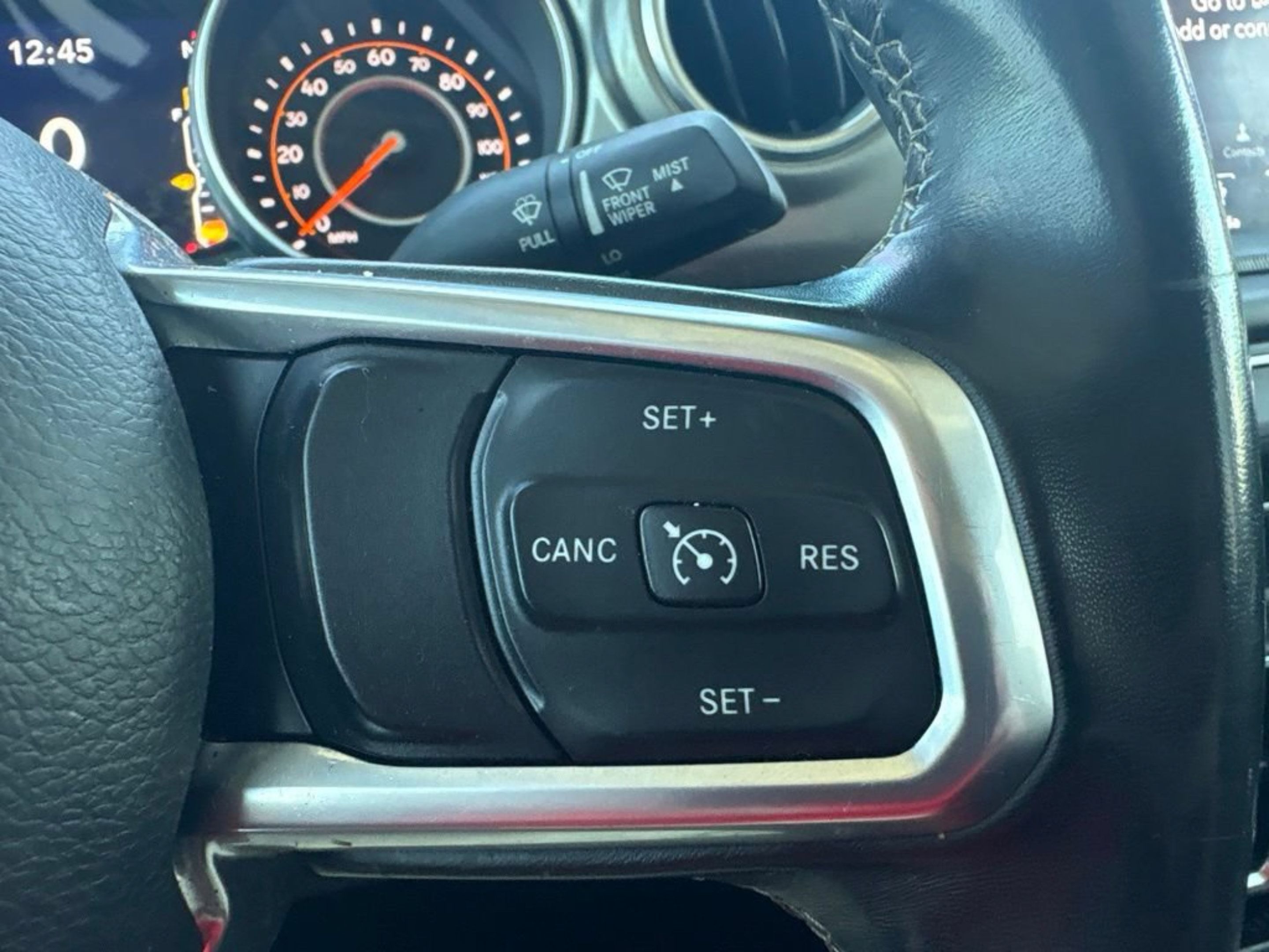 Used 2020 Jeep Gladiator Overland AWD/4WD image 10