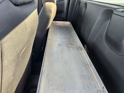 Used 2022 Chevrolet Colorado LT w/ Fleet Safety Package image 29