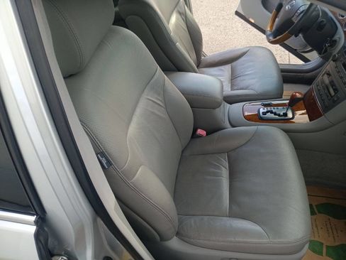 Used 2005 Lexus ES 330 image 5