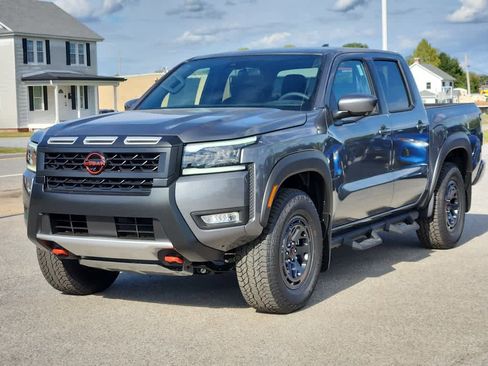 New 2026 Nissan Frontier PRO-4X w/ Pro-4x Convenience Package image 1