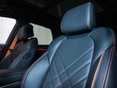 New 2026 Genesis GV70 3.5T Sport Prestige AWD/4WD image 18
