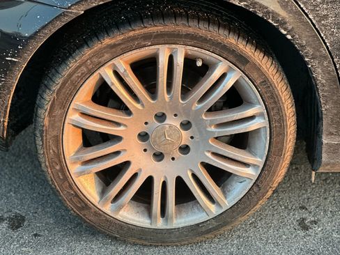 Used 2008 Mercedes-Benz E 350 Sedan image 26