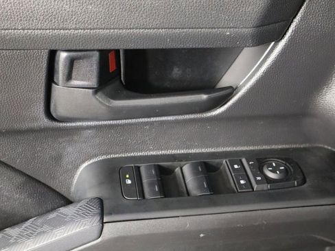 Used 2025 Toyota Tacoma SR5 image 22