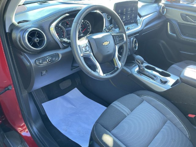 Used 2024 Chevrolet Blazer LT w/ Convenience Package FWD image 10
