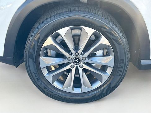 Used 2020 Mercedes-Benz GLE 350 w/ Premium Package image 36