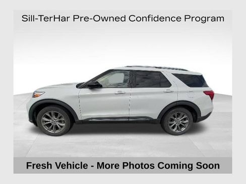 Used 2022 Ford Explorer Limited AWD/4WD image 1