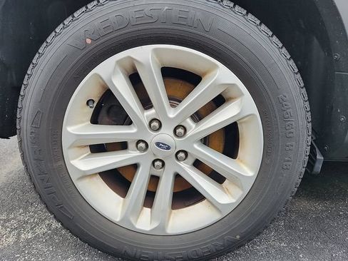 Used 2014 Ford Explorer XLT AWD/4WD image 7