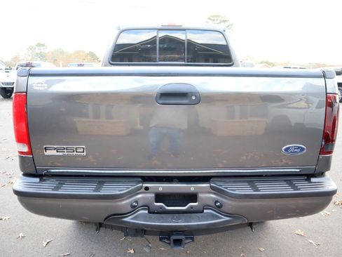 Used 2006 Ford F250 Lariat AWD/4WD image 8