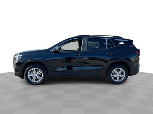 Used 2022 GMC Terrain SLE w/ Driver Convenience Package image 5