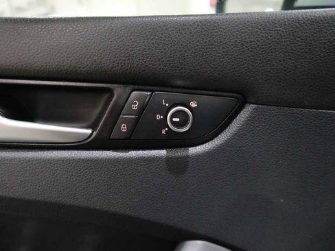 Used 2013 Volkswagen Passat 3.6 SEL Premium FWD image 18