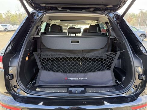 Used 2023 Mitsubishi Outlander SEL image 30