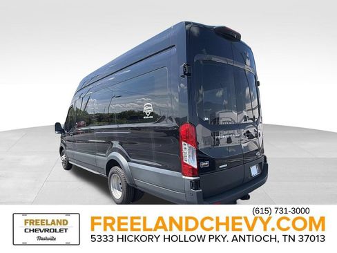 Used 2023 Ford Transit 350 XLT RWD image 4