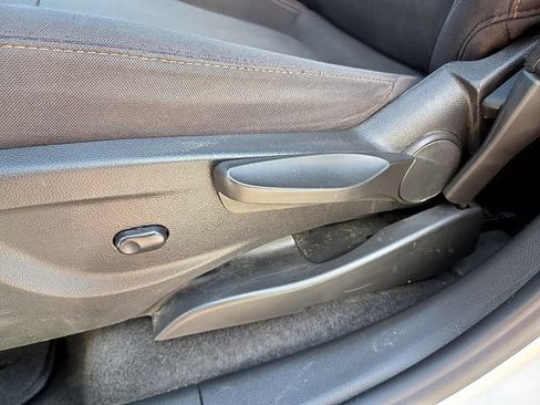Used 2017 Chevrolet Trax LT FWD image 18