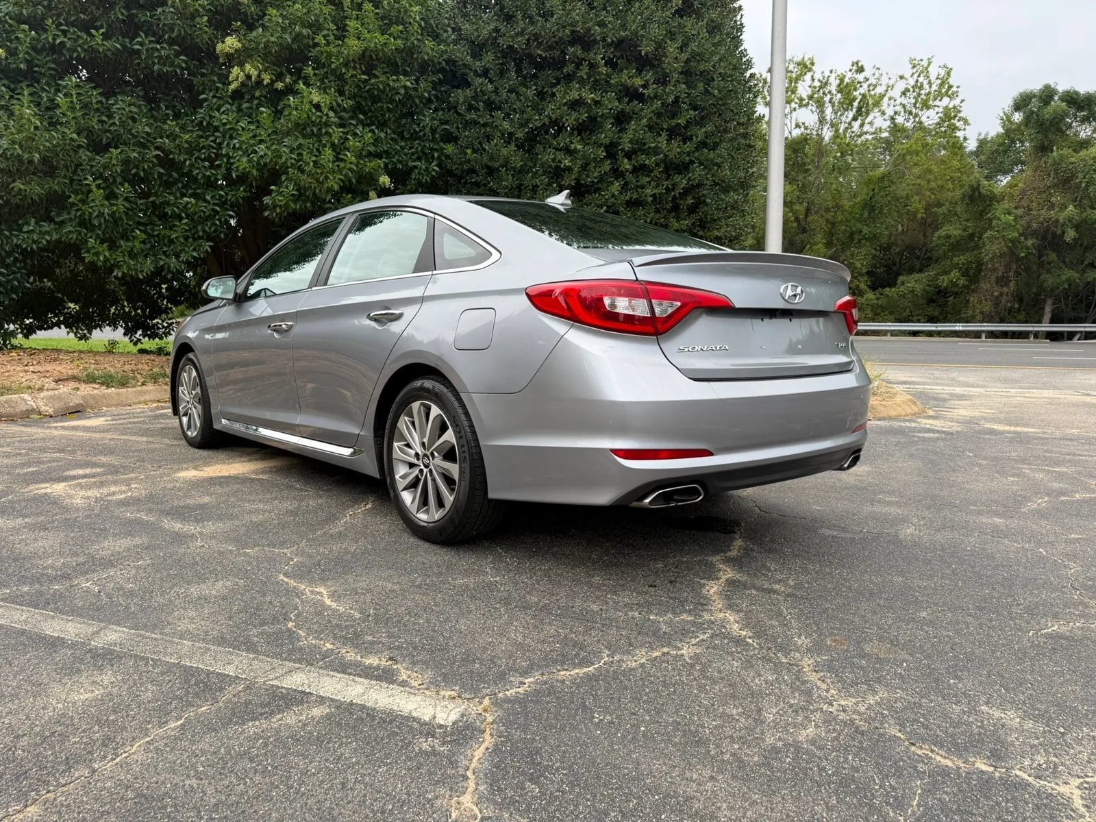 Used 2017 Hyundai Sonata Sport w/ Value Edition Package 02 FWD image 5