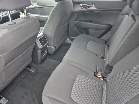 New 2026 Kia Sportage LX image 12