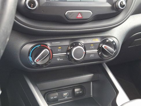 Used 2021 Kia Soul X-Line FWD image 16