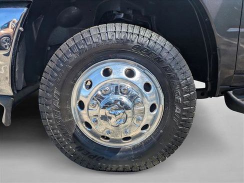 Used 2024 RAM 3500 Laramie w/ Chrome Bumper Package image 26