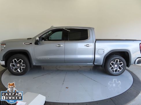 Used 2026 GMC Sierra 1500 SLT image 7