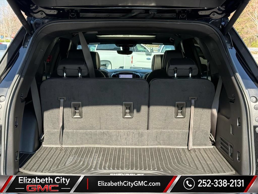 Used 2023 Chevrolet Traverse Premier AWD/4WD image 17