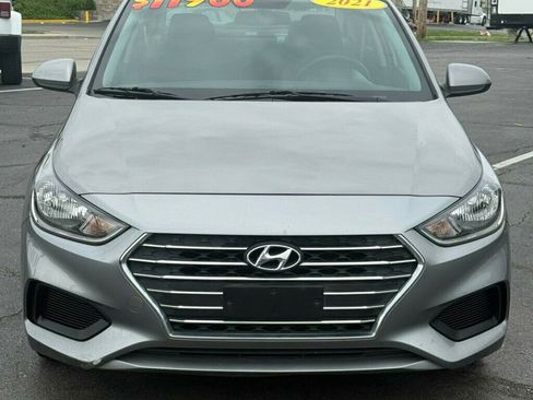Used 2021 Hyundai Accent SE FWD image 5