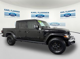 Used 2023 Jeep Gladiator Willys video 1