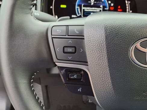 Used 2026 Toyota Camry SE FWD image 22