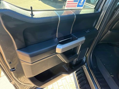 Used 2020 Ford F150 Lariat image 23