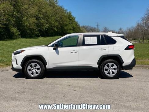 Used 2025 Toyota RAV4 LE image 4