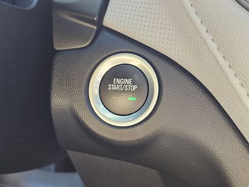 Used 2018 Chevrolet Equinox Premier AWD/4WD image 26