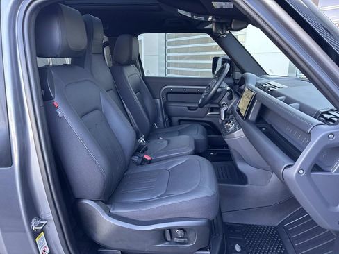Certified 2023 Land Rover Defender 90 X AWD/4WD image 8