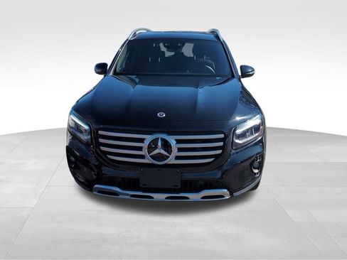 Used 2024 Mercedes-Benz GLB 250 4MATIC image 3