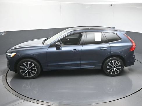Used 2024 Volvo XC60 B5 Core AWD/4WD image 46