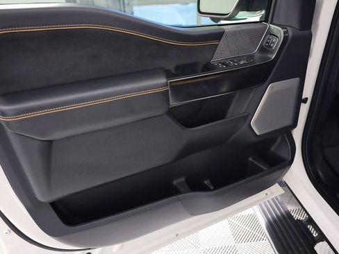 Used 2022 Ford F150 Platinum w/ Equipment Group 701A High image 15