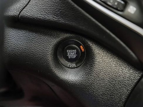 Used 2020 Jeep Cherokee Latitude Plus w/ Comfort/Convenience Group image 21