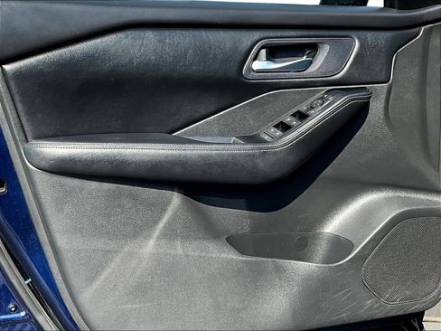 Certified 2024 Nissan Rogue SV FWD image 23