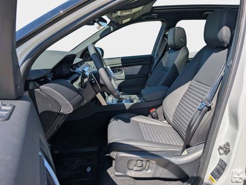 New 2025 Land Rover Discovery Sport Dynamic SE AWD/4WD image 5