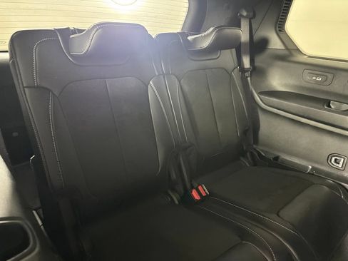 Used 2023 Jeep Grand Cherokee L Laredo RWD image 28