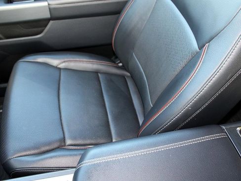 Used 2024 Ford F250 Lariat w/ Black Appearance Package image 12