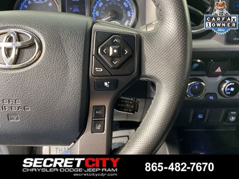 Used 2018 Toyota Tacoma TRD Sport image 15