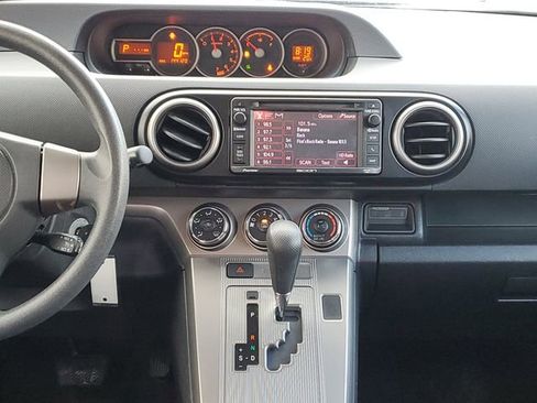 Used 2015 Scion xB image 12