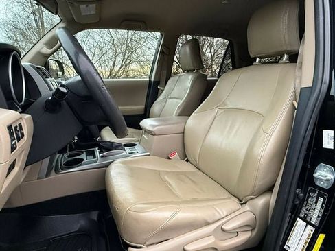 Used 2010 Toyota 4Runner SR5 image 12