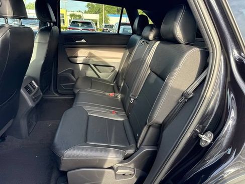 Used 2023 Volkswagen Atlas Cross Sport SE AWD/4WD image 6