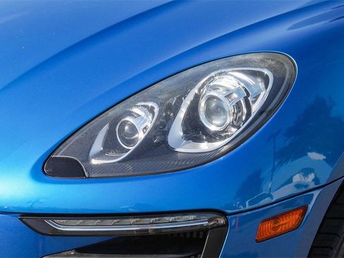 Used 2017 Porsche Macan S image 4