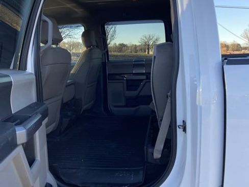 Used 2018 Ford F150 XLT w/ Equipment Group 301A Mid image 16